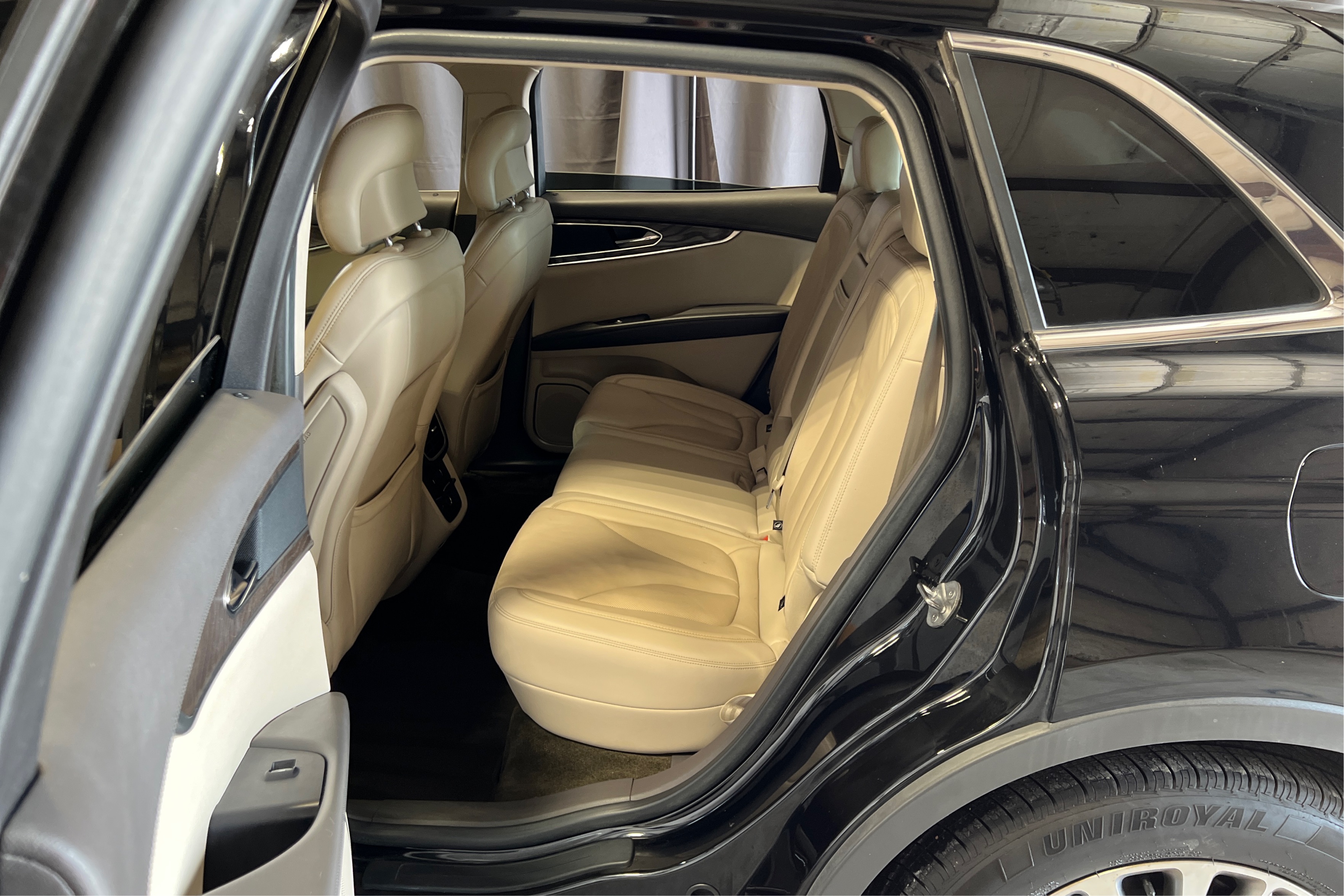 Rear Seat Open Door