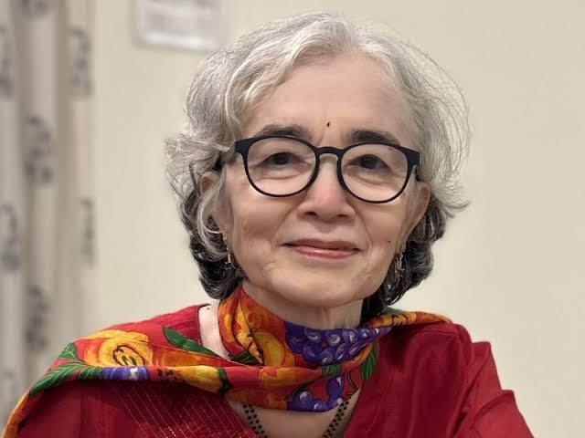 Headshot of Dr. Shoba Srinath