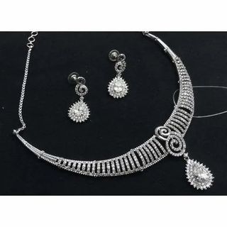 Bridal Gold Diamond Necklace Set