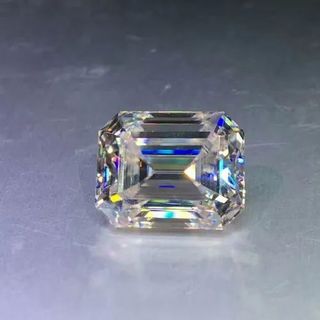 Colorless Emerald Moissanite Stone