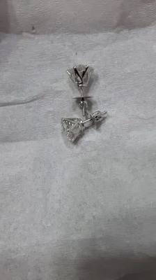 Round Moissanite Studs Earring
