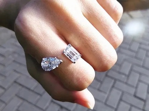 Round Moissanite Studs Earring