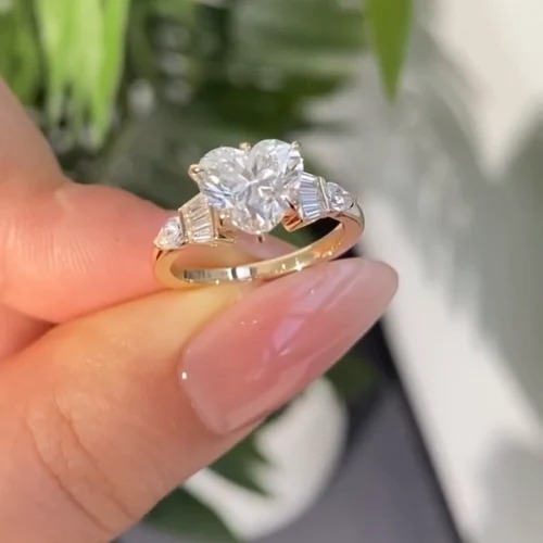 3 Ct Oval Cut Lab Grown Diamond Ring, Statement Piece