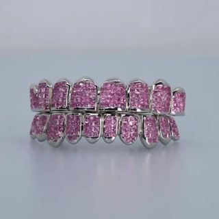 Diamond GriIlz On Teeth