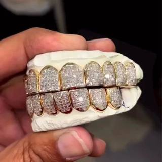 Diamond GriIlz On Teeth
