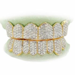 Diamond GriIlz On Teeth