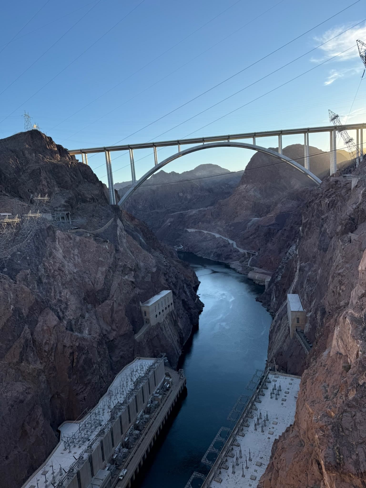 USA - Westküste - Tag 7 in Las Vegas: Spontan Richtung Grand Canyon, Hoover Dam & Monorail-Abenteuer am Abend - 43D7F402-9262-47B4-82B0-56292CF68947_1_102_o.jpeg - USA -…