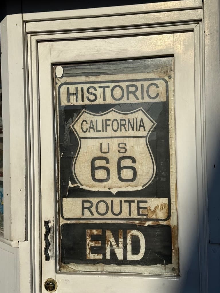 USA - Westküste - Tag 5 in Los Angeles – Hollywood, Santa Monica & ein überraschendes Straßenfest in Chinatown - 75402E47-298E-42D9-AC05-240BD38CA470_1_105_c.jpeg - USA…