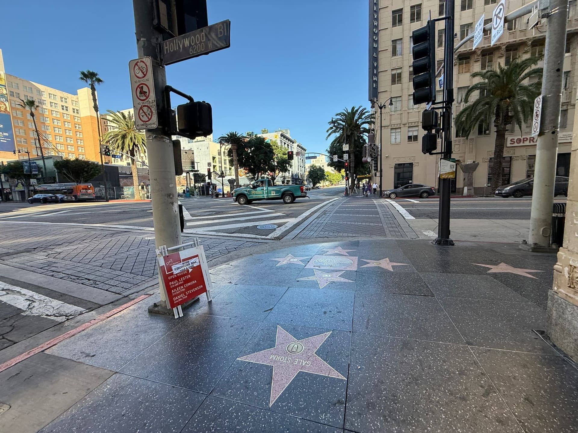USA - Westküste - Tag 5 in Los Angeles – Hollywood, Santa Monica & ein überraschendes Straßenfest in Chinatown - 365DA3AB-F20F-4DAC-80B5-D08D0D913C5F_1_102_o.jpeg - USA…