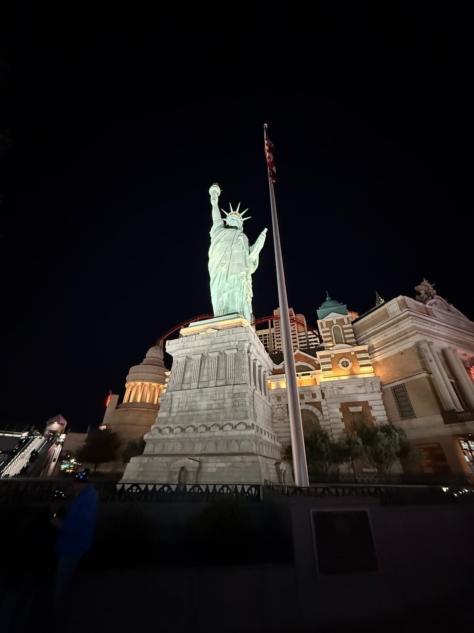 USA - Westküste - Tag 7 in Las Vegas: Spontan Richtung Grand Canyon, Hoover Dam & Monorail-Abenteuer am Abend - AC723AD8-BA94-44D6-A94C-0EE817FBB854_1_102_o.jpeg - USA -…