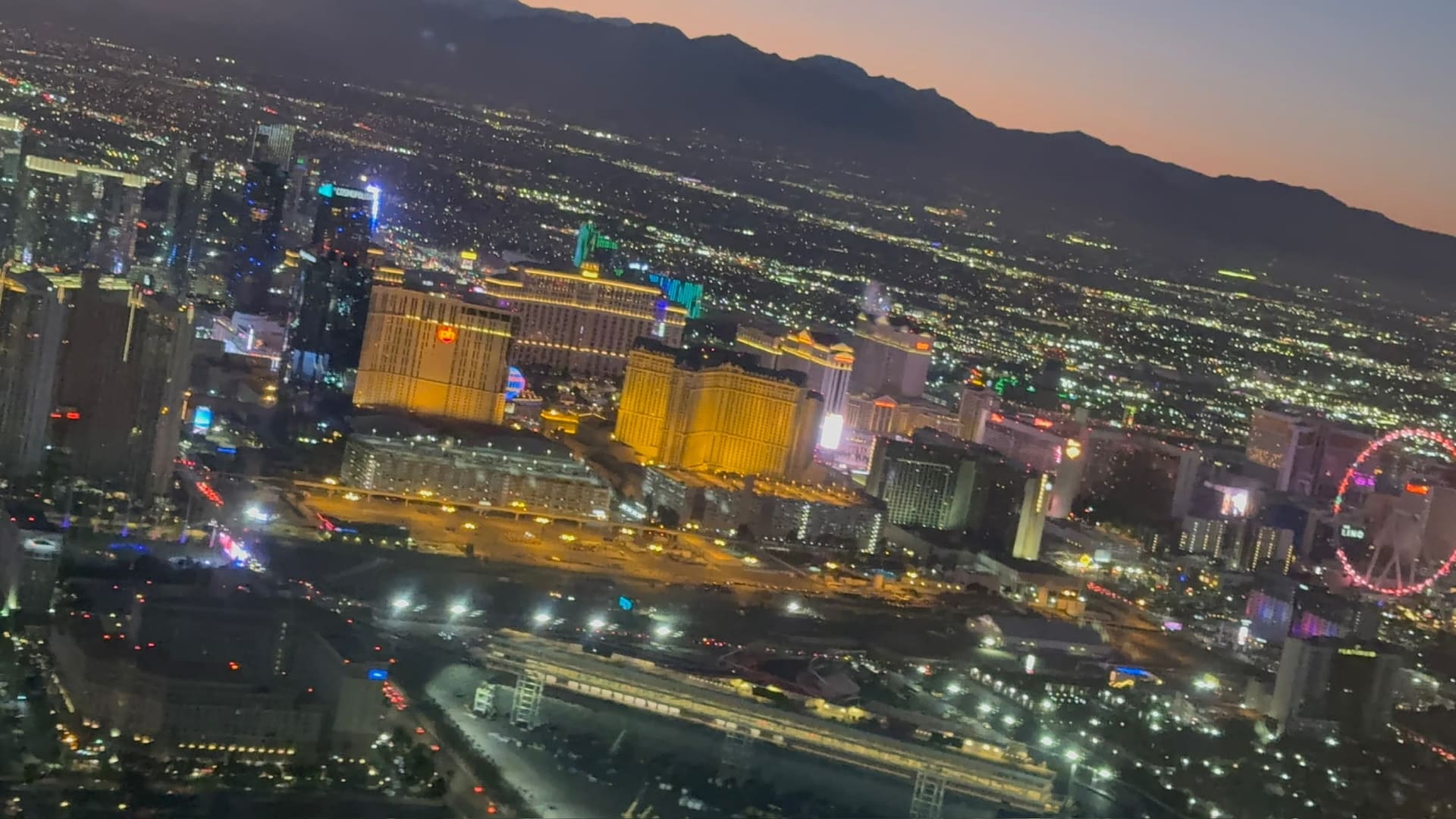 USA - Westküste - Tag 9: Bye Bye Vegas – und der Abreisetag wurde zum Chaos 😄 - 338D7176-8F52-45C7-AF00-561753234F49_1_102_a.jpeg - USA - Reise