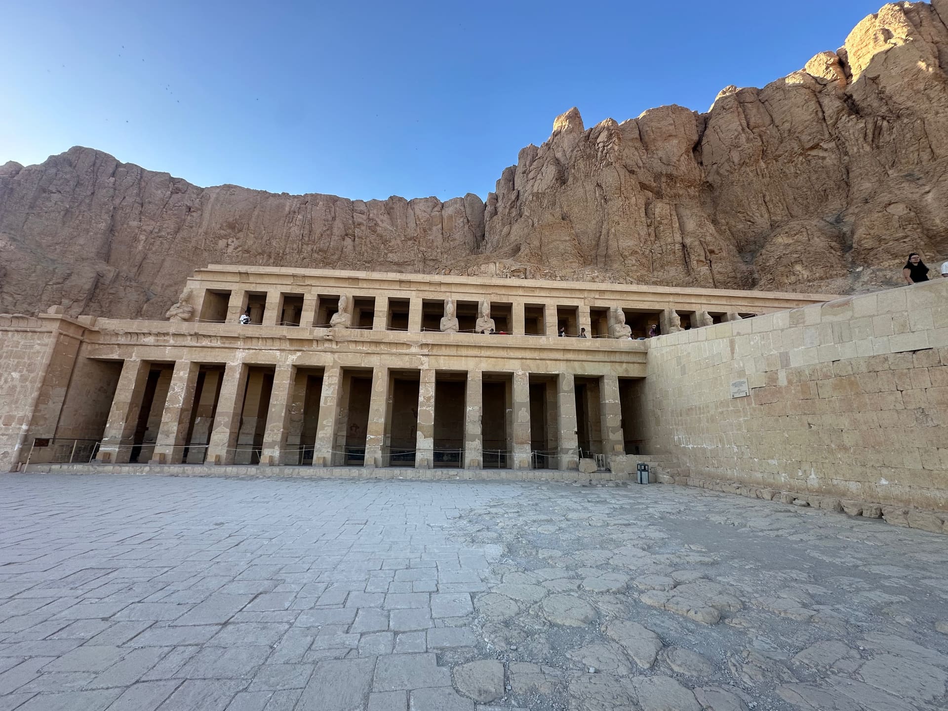 Luxor: Tal der Koenige & Karnak - Galerie Bild 12 - Aegypten - Ausflug