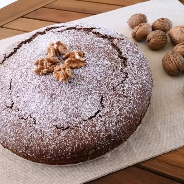Torta noci e cioccolato