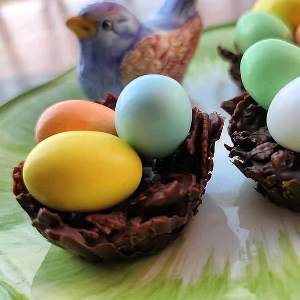 Nidi di cioccolato 2 ingredienti
