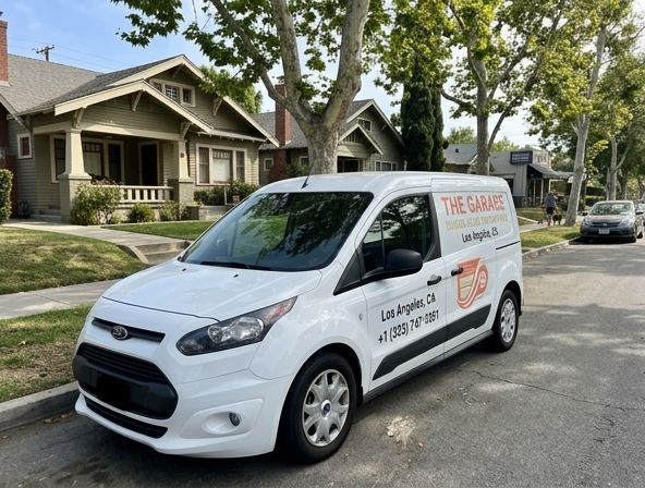 Professional garage door repair and installation in Silverlake Ramen Burbank, CA