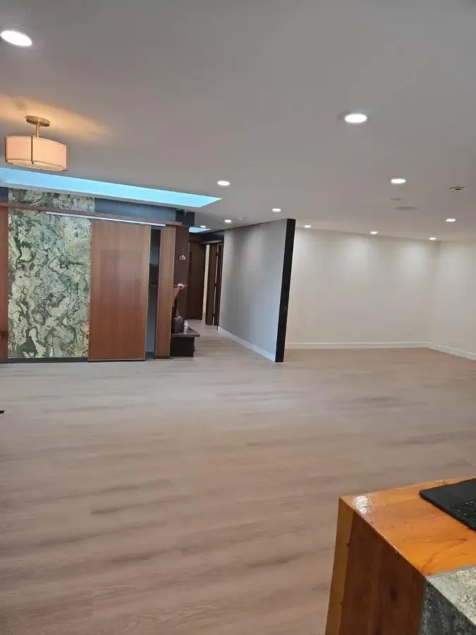 Bellevue Off-Market 4/2 — $1.35M / $1.6M+ ARV - Photo 6
