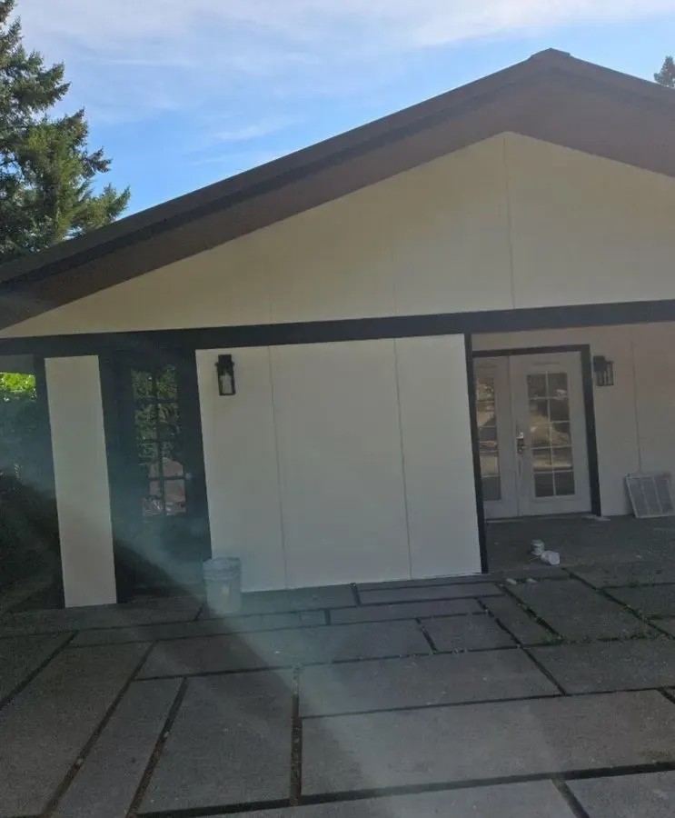 Bellevue Off-Market 4/2 — $1.35M / $1.6M+ ARV - Photo 17