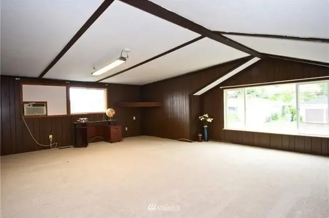 Tacoma Cash-Flowing Rent-by-Room Investment — New Roof, 8 Rented Rooms - Photo 4