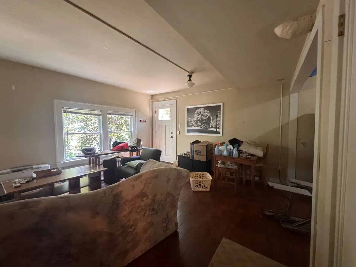 Investment Duplex — Significant Upside Potential - Photo 16
