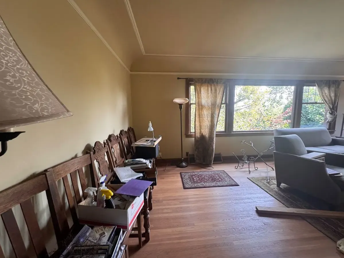 Investment Duplex — Significant Upside Potential - Photo 27