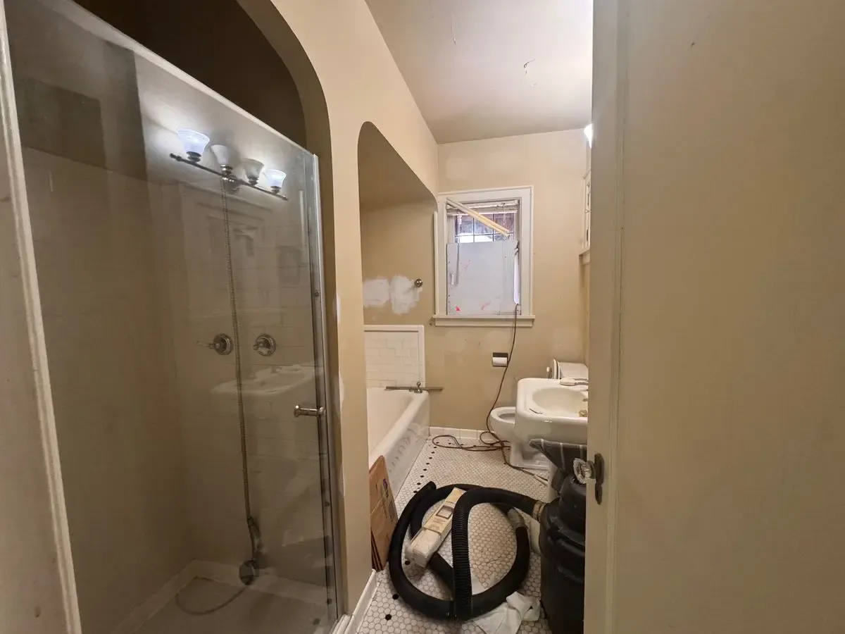 Investment Duplex — Significant Upside Potential - Photo 36