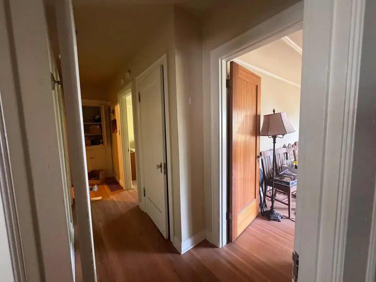 Investment Duplex — Significant Upside Potential - Photo 37