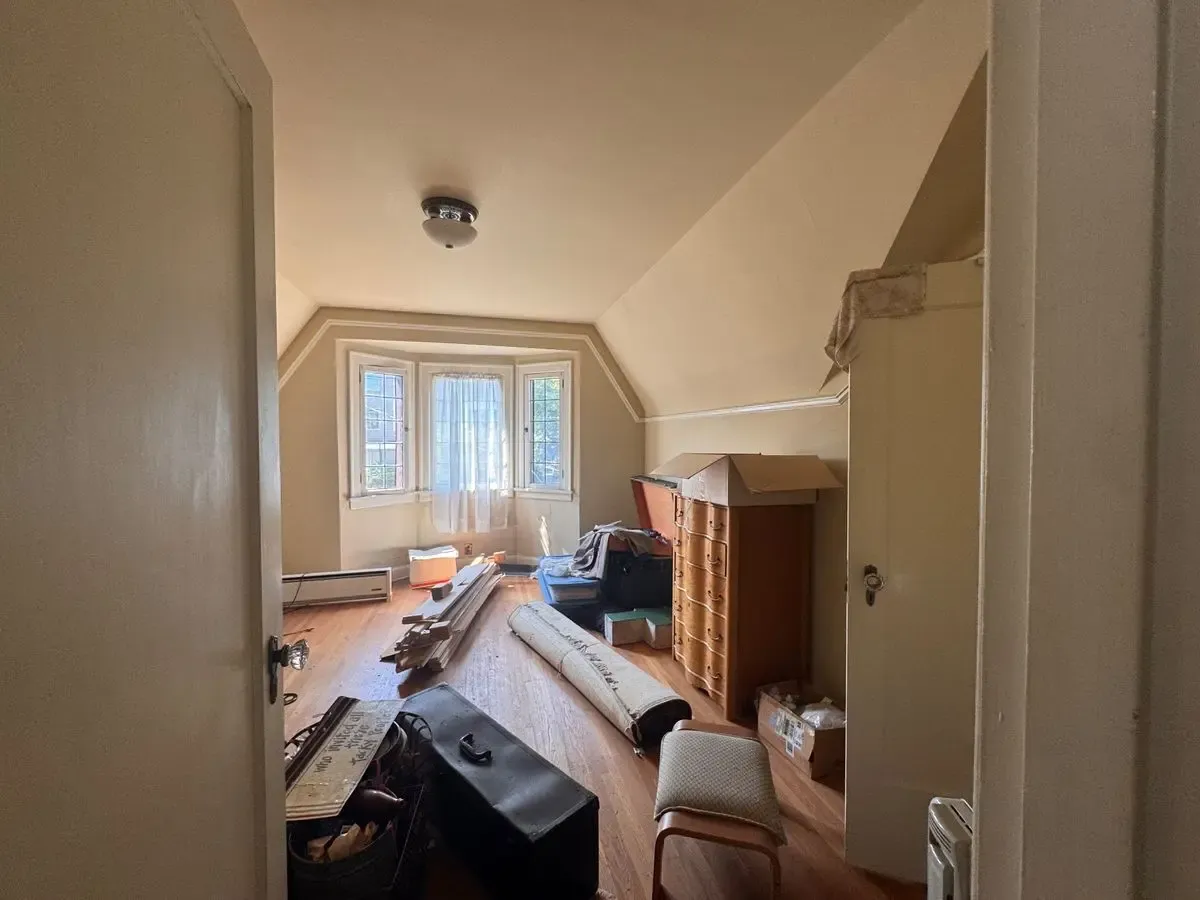Investment Duplex — Significant Upside Potential - Photo 24