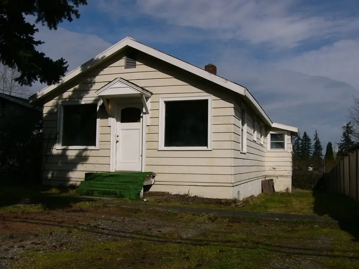 Everett "Rental Monster" — Legal Duplex + ADU, ~$6,900/mo Potential, $995K - Photo 3