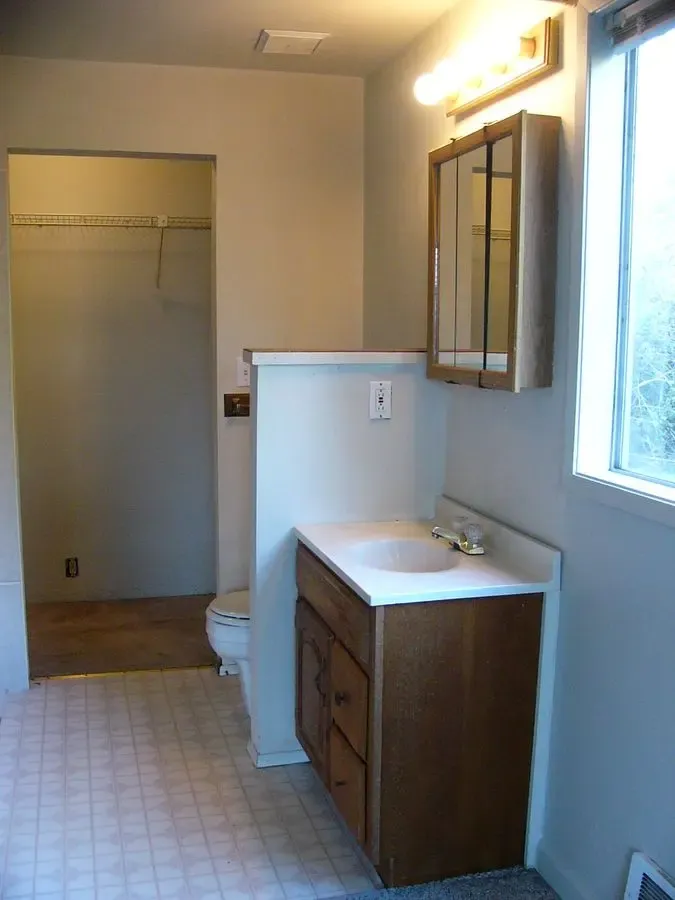 Everett "Rental Monster" — Legal Duplex + ADU, ~$6,900/mo Potential, $995K - Photo 25