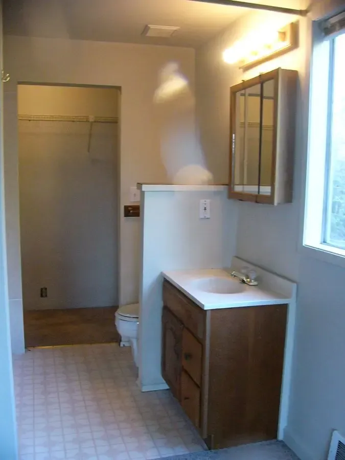 Everett "Rental Monster" — Legal Duplex + ADU, ~$6,900/mo Potential, $995K - Photo 26