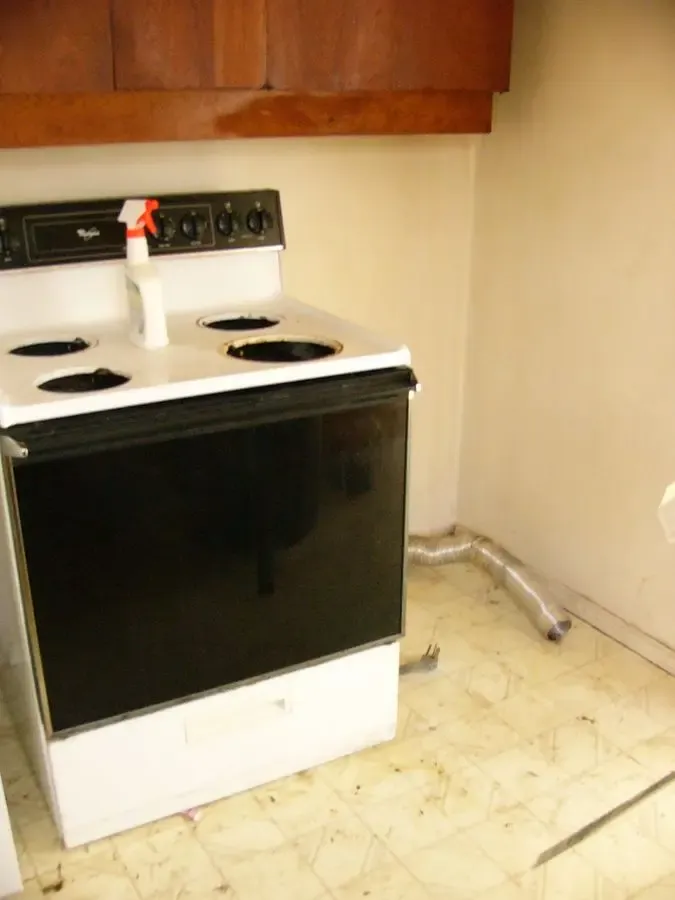 Everett "Rental Monster" — Legal Duplex + ADU, ~$6,900/mo Potential, $995K - Photo 17