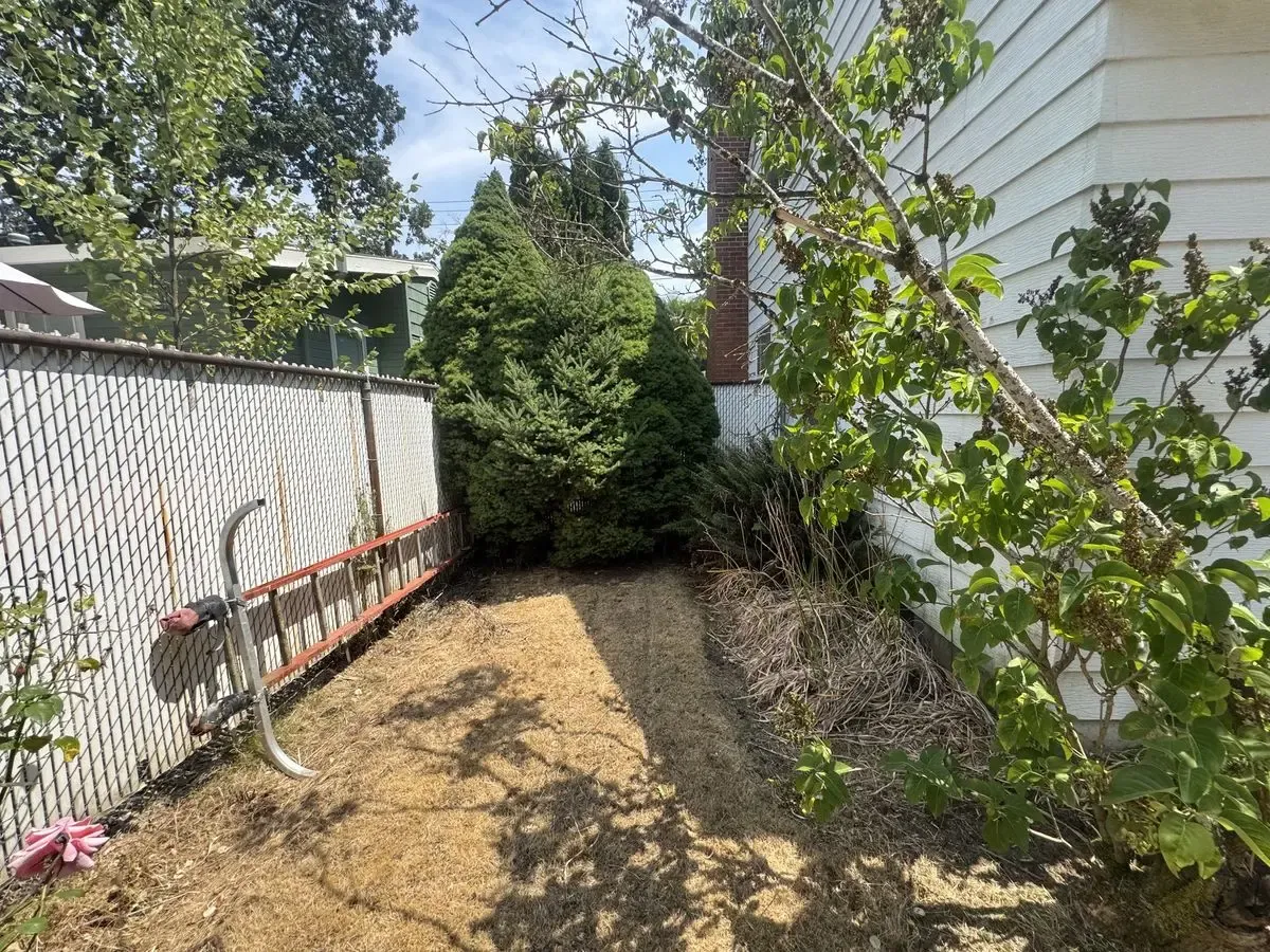 NE Portland Charmer — 4 Bed / 1.5 Bath — $465K / $750K ARV - Photo 33
