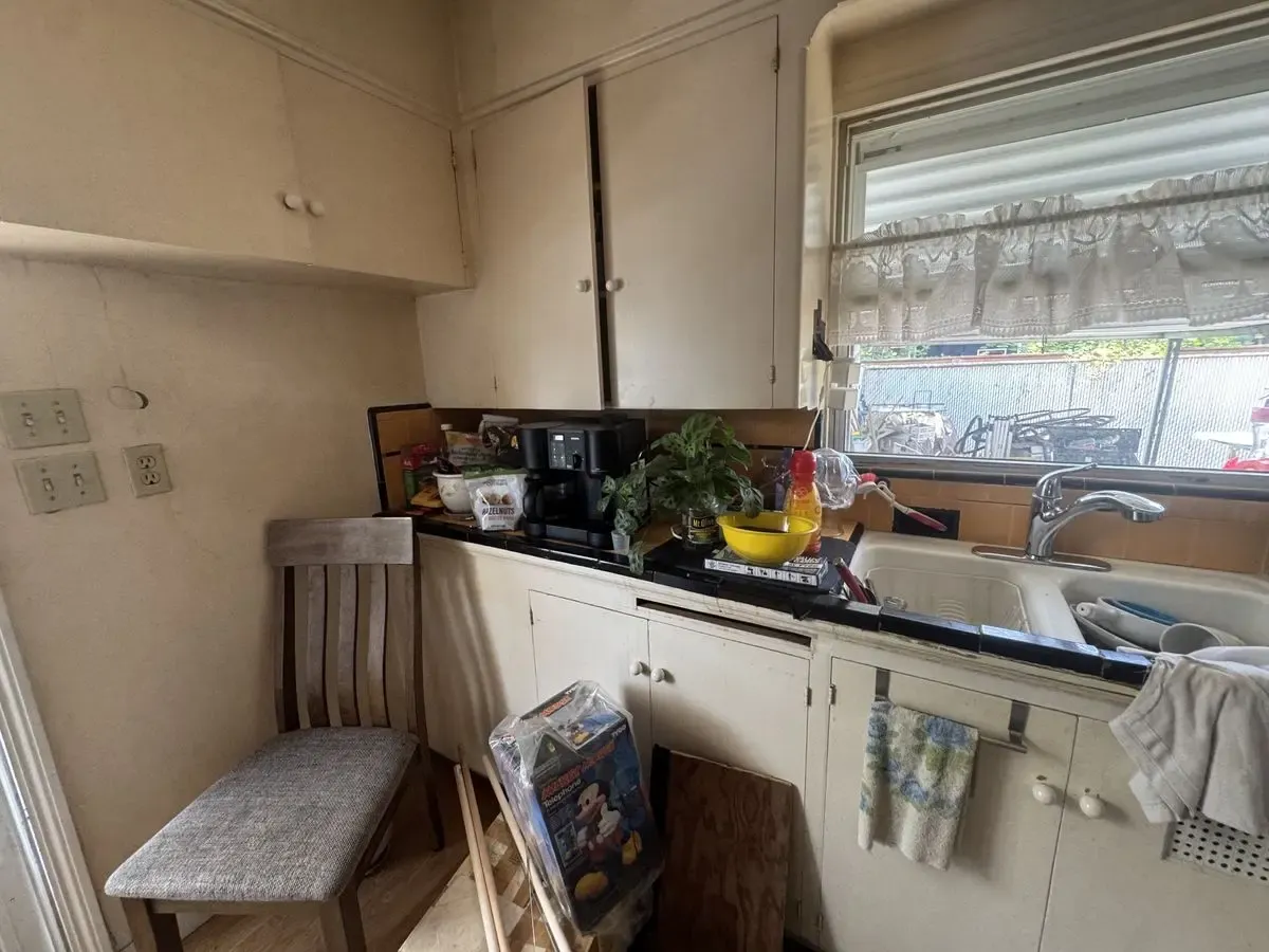 NE Portland Charmer — 4 Bed / 1.5 Bath — $465K / $750K ARV - Photo 14