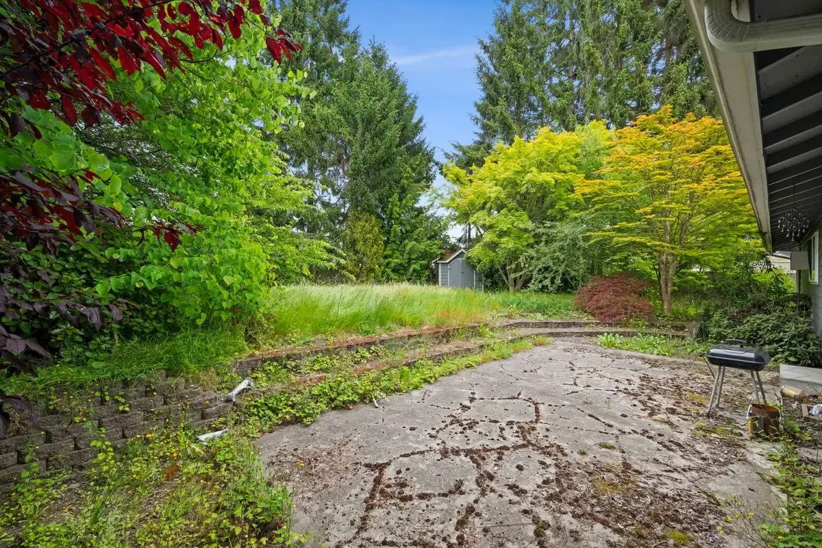 Everett Remodel Concept — Solar Panels, Fast Flip - Photo 24