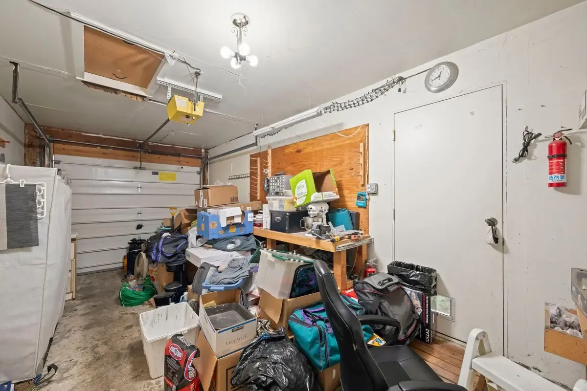 Everett Remodel Concept — Solar Panels, Fast Flip - Photo 9