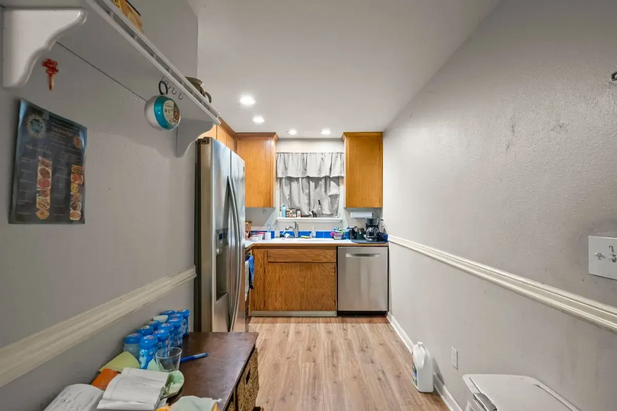 Everett Remodel Concept — Solar Panels, Fast Flip - Photo 15