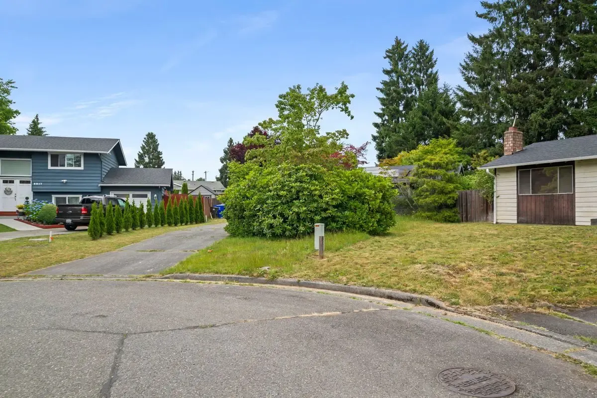 Everett Remodel Concept — Solar Panels, Fast Flip - Photo 31