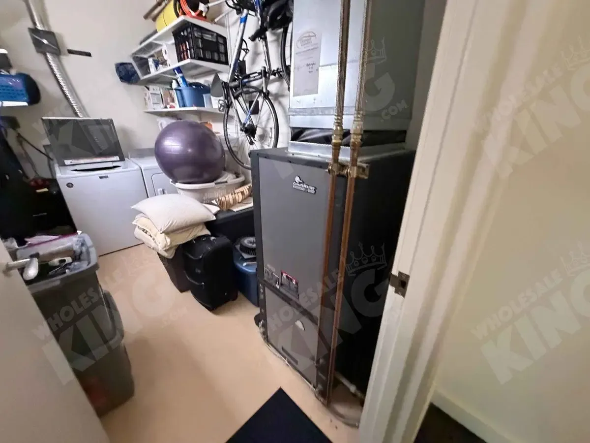 Portland Condo — Turnkey John Ross Unit with No Rental Cap - Photo 14