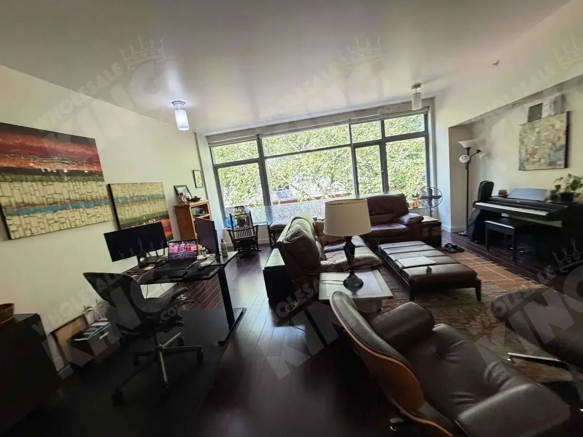 Portland Condo — Turnkey John Ross Unit with No Rental Cap - Photo 4