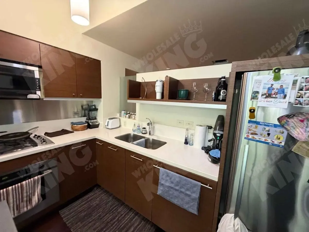 Portland Condo — Turnkey John Ross Unit with No Rental Cap - Photo 7