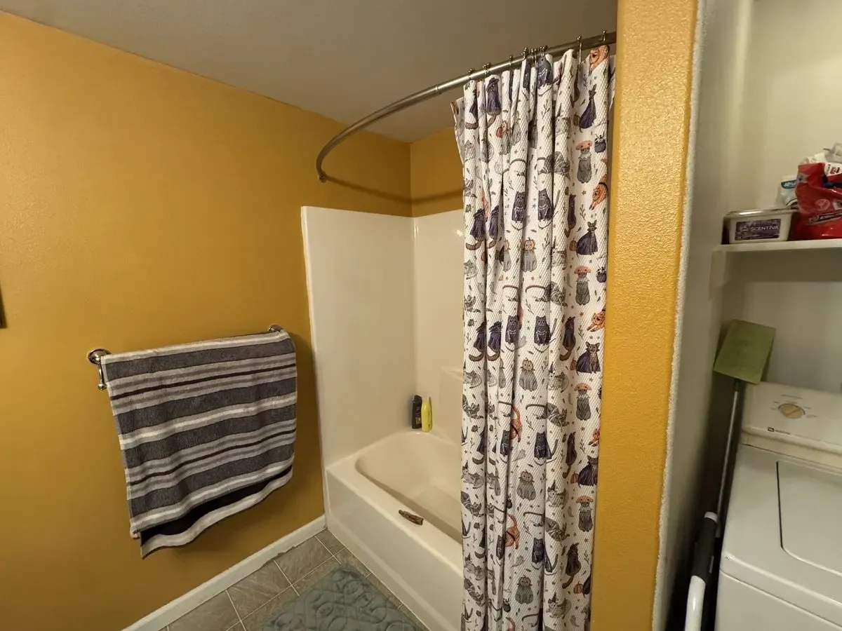 Portland Quick Fixer Condo 2/1 — $140K / $160K ARV - Photo 16