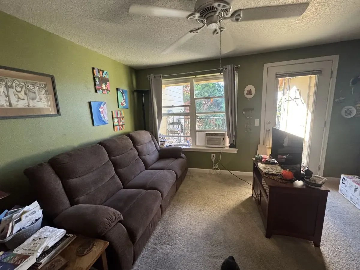Portland Quick Fixer Condo 2/1 — $140K / $160K ARV - Photo 3