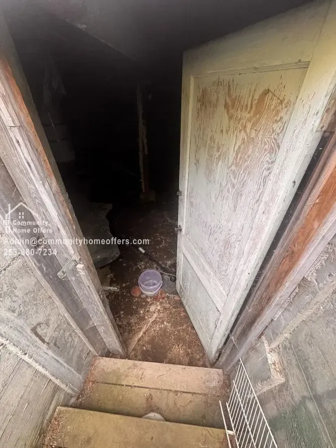 Tacoma Fixer — $275K / $550K ARV - Photo 37
