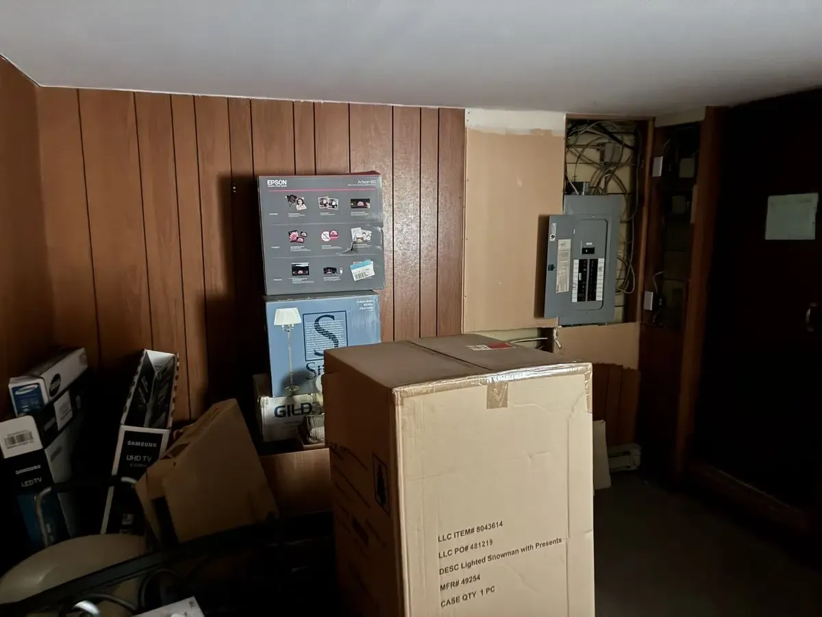 Seattle Flip 2/1 + Daylight Basement — $600K / $825K+ ARV - Photo 30