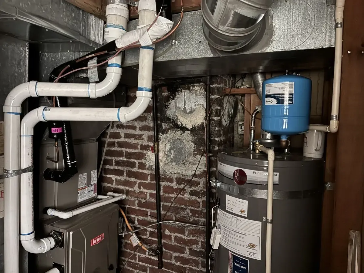 Seattle Flip 2/1 + Daylight Basement — $600K / $825K+ ARV - Photo 31