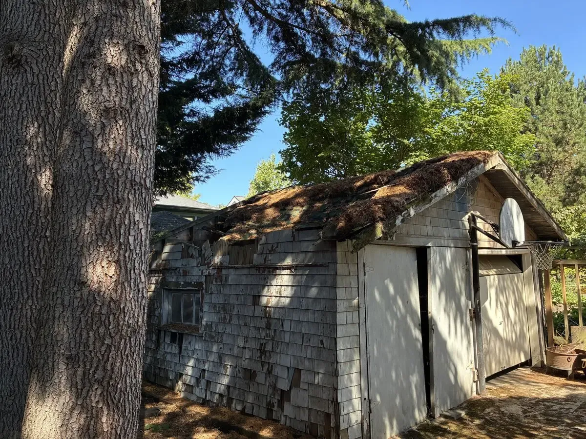 Seattle Flip 2/1 + Daylight Basement — $600K / $825K+ ARV - Photo 35