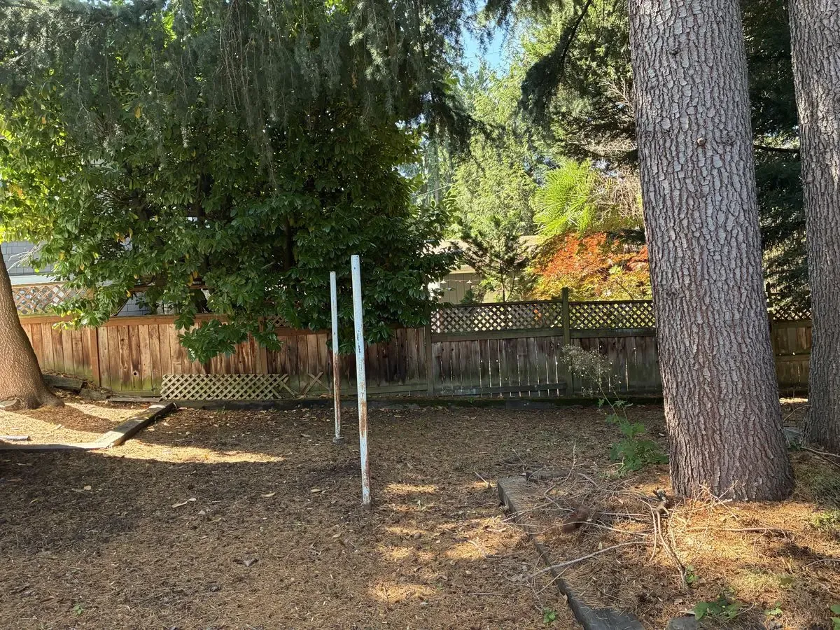 Seattle Flip 2/1 + Daylight Basement — $600K / $825K+ ARV - Photo 10