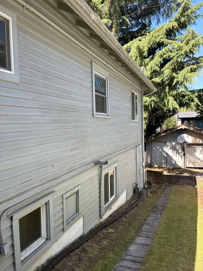 Seattle Flip 2/1 + Daylight Basement — $600K / $825K+ ARV - Photo 4