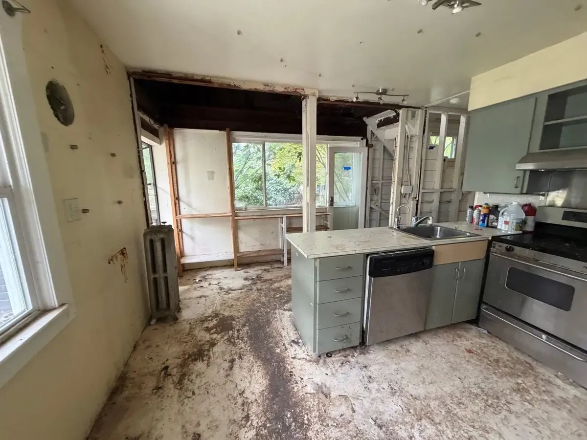Fremont-Area Seattle Flip — $930K / $1.45M ARV, Finish to 4 Bed, Comps Included - Photo 16