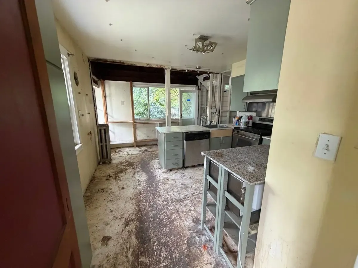 Fremont-Area Seattle Flip — $930K / $1.45M ARV, Finish to 4 Bed, Comps Included - Photo 15